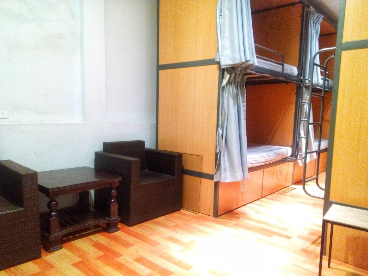 Golden Snake Hostel Hanoi Exterior photo